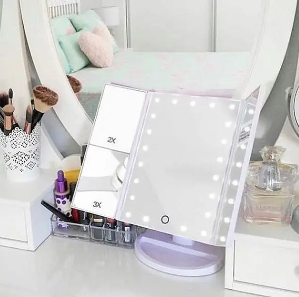 Дзеркало потрійне для макіяжу Superstar Magnifying Mirror із LED-підсвічуванням прямокутне зі збільшенням 41539 фото